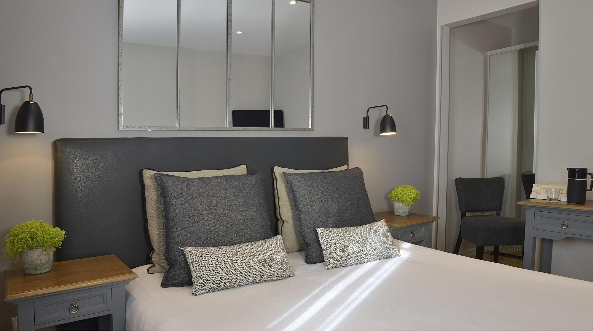 Le Fer A Cheval Hotel