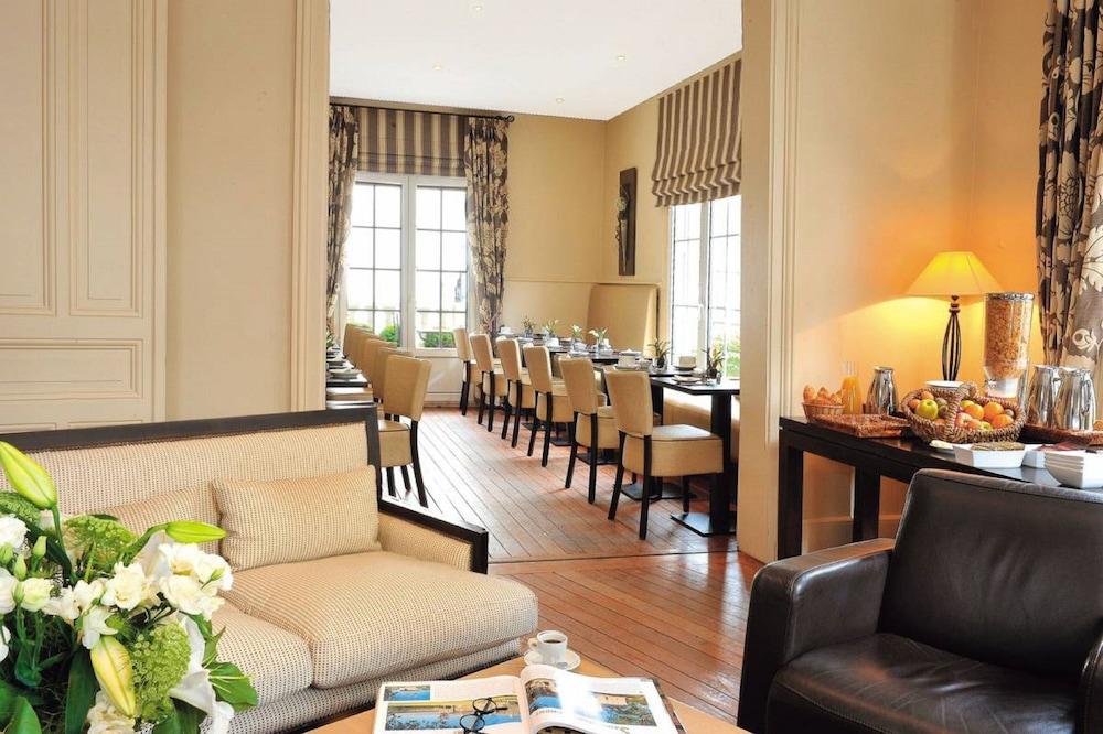 Hotel Le Fer A Cheval 3*