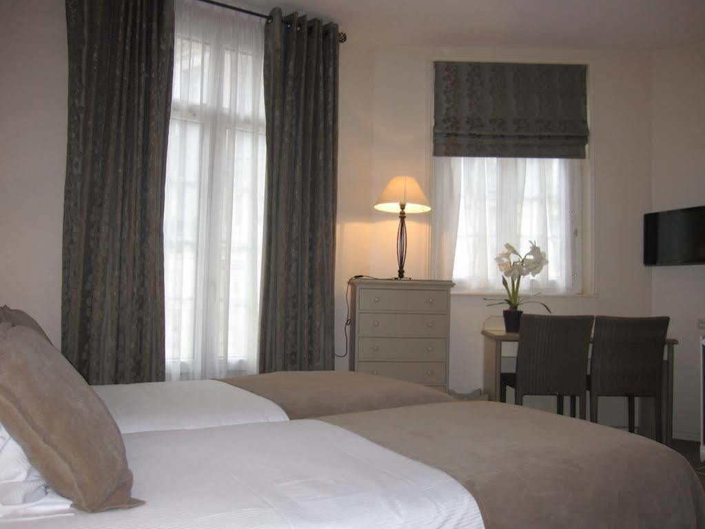 Le Fer A Cheval Hotel